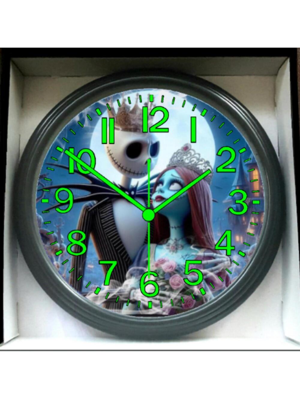 Nightmare Before Christmas Glow In The Dark Halloween Clock New!